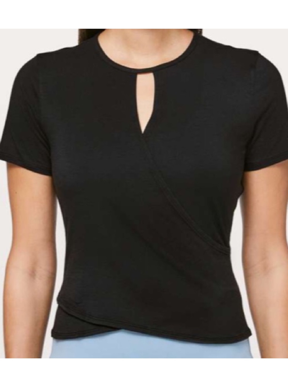 ·Lululemon· Black Round Trip Keyhole Wrap Style Top Shirt Size 4